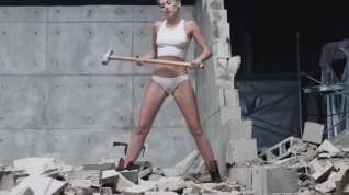 Online film Miley Cyrus Nude Scenes - Wrecking Ball (Slowed Down) 1