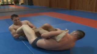 Free online porn muscle wrestle