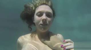 Online film Brooke Wylde underwater gropecam