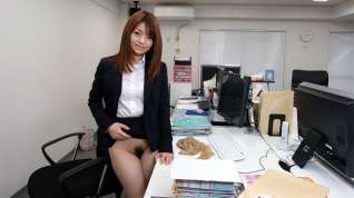 Online film Kimoko Tsuji in Kimoko Tsuji gives an awesome blowjob at the office and gets cumshot - AvidolZ