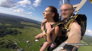 Online film Henessy - Naked Parachute Jump