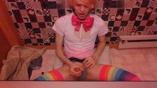 Online film CD Femboy Solo Play in Bathroom when no one is Home!