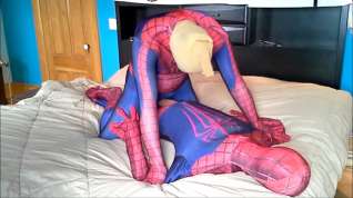 Free online porn masked spiderman struggles against spiderman