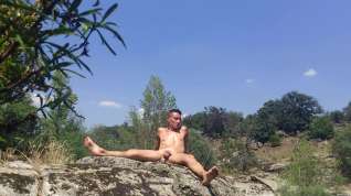 Online film Gay male spread his legs and ass to take an anal vibrator in a public park