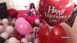 Online film Kasseystarr in Valentines Day Room Of Balloons - FanCentro