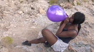 Online film Kasseystarr in Dessert Balloon Pop - FanCentro