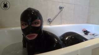 Online film Bathing In Heavy Rubber