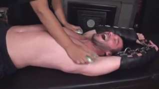 Online film Strong guy suffers tickle torture