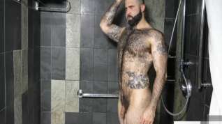 Online film Hairy Tank shows off