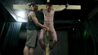 Online film Crucified Twink Fucks Himself with Dildo