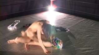 Online film japanese male vs female wrestling