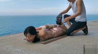 Online film Chinese girl public bondage seaside