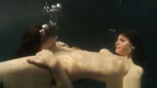 Online film Two lesbian masturbation underwater