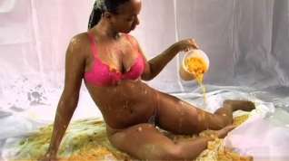 Online film Hot ebony girl getting messy with fruit cocktail & apple sauce - FULL