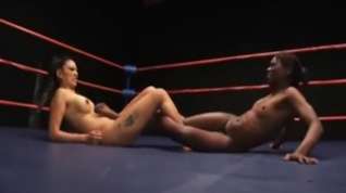Online film Ana Foxx Nicole Oring Naked Wrestling