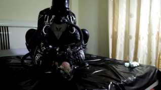 Online film Two Biker fucking in leather rubber and gasmask with PP