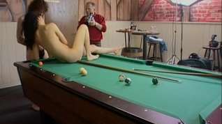 Online film Game of pool turns into BJ
