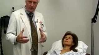 Online film Female gets heart examined