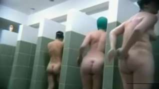 Online film Many moms filmed in a public shower room