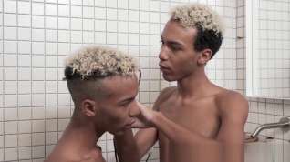 Online film Black twink gets a haircut before jerk off session