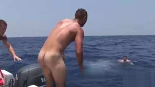 Online film Young Nudists Enjoy Yachting