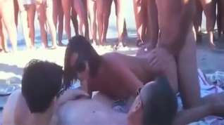 Online film Blowjob On Public Beach