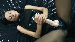 Online film Strapon Cum 95 Michelle Latex and shiny pantyhose