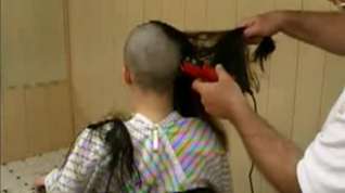 Online film cute chick hanna's headshave