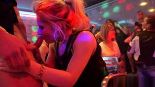 Online film Teens suck at sex party