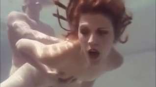 Online film Anna Kell - underwater fuck
