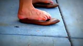 Online film Candid feet with face but TURN DOWN SOUND