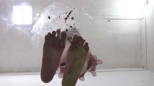 Online film barefoot crickets