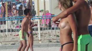 Online film Topless Mix Beach Teens - Amateur Voyeur Big & Small Tits