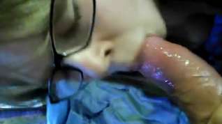 Online film Cute chubby girl with glasses giving blowjob POV