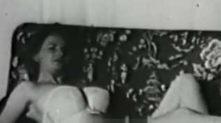Online film Gentle Girl Undressing and Posing (1950s Vintage)