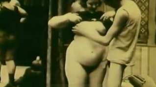 Online film Masturbating and Persuasion to Suck (1920s Vintage)