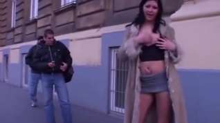 Online film flasher-bitch pissing on the streets 2