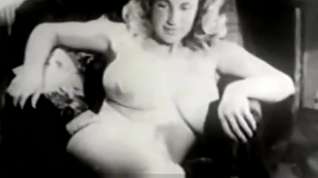 Online film Amazing Woman Shows all Her Beauty (1950s Vintage)
