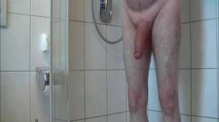 Online film Hung Daddy Shower