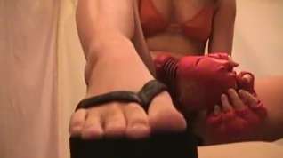 Online film Bailey kickboxing