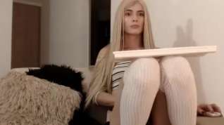 Online film Blonde colombian cutie show her body