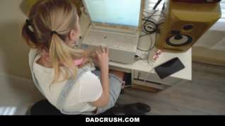 Online film DadCrush - Pervert Stepdad Fucking His Step daughter and Her best friend