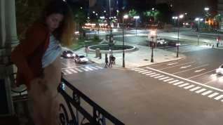 Online film Camilla Moon - outdoor public pissing from a balcony in America (full)