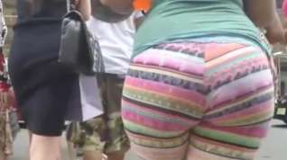 Online film Big ass in striped leggings