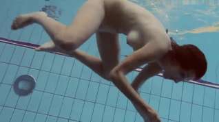 Online film Amateur Lastova continues her swim