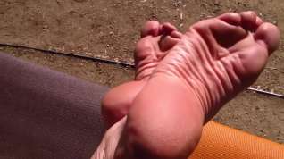 Online film Wrinkled Sole Tease On Playground Foot Fetish