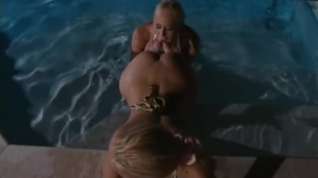 Online film Blondes Worship Feet During Night Swim