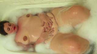 Online film Bubble baths turn me on!