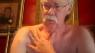 Online film grandpa show on webcam