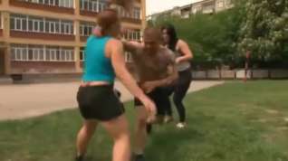 Free online porn muscle man vs 2 girls fight